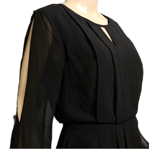 Marc New York Dresses & Skirts - MARC NEW YORK Little Black Dress Size 8 Keyhole Cutout Lightweight LBC EUC